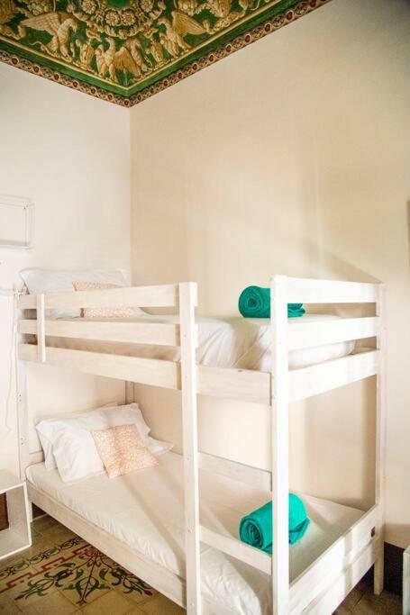 Mitha'S Rooms 卡塔尼亚 外观 照片